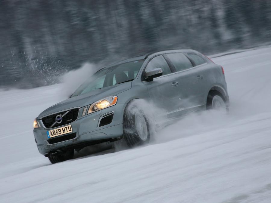  Volvo XC60 R-Design 2009 года  (UK) (фото 12 из 29)